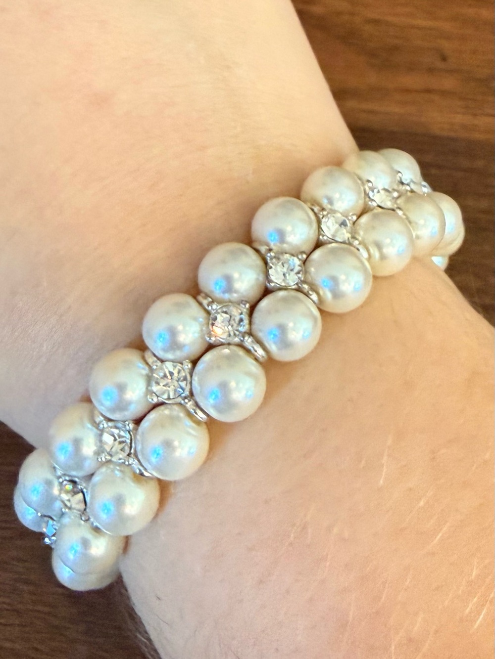 Classic Pearl and Crystal Stretch Bracelet - White